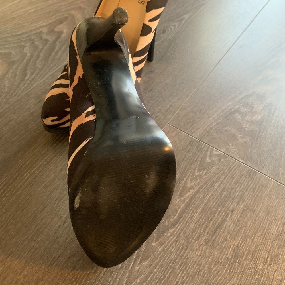 Heels - Picture 2 of 5